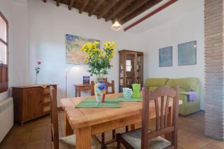 Spacious Sunny And Quiet Albayzin Pangsapuri